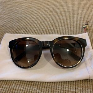 LIKE NEW TORY BURCH SUNGLASSES